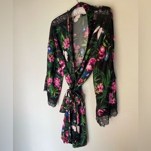 Victoria’s Secret Lace Inset Robe Silky